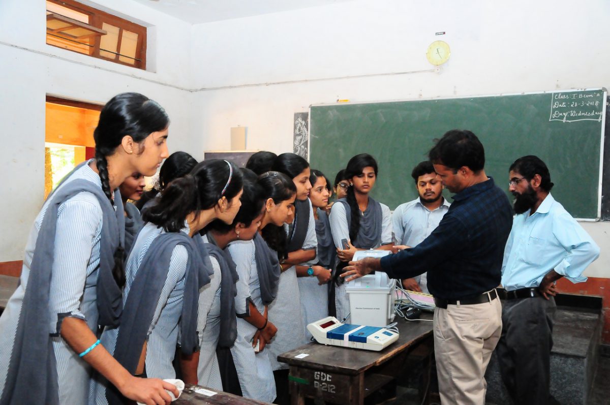 Demonstration of VVPAT for students and faculty