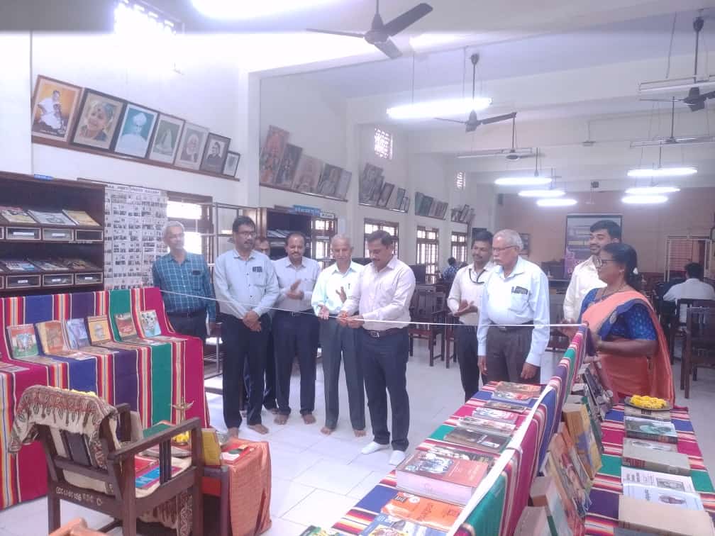 Librarian Day Celebrated on 12.08.22 (22-23)